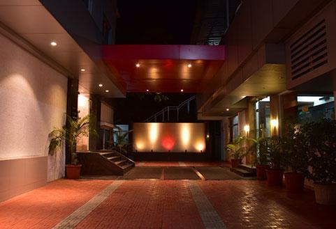 Hotel South Coast ナビムンバイ エクステリア 写真